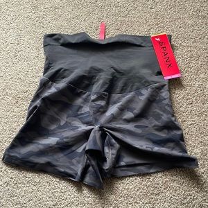 BRAND NEW Spanx girl short!!!
